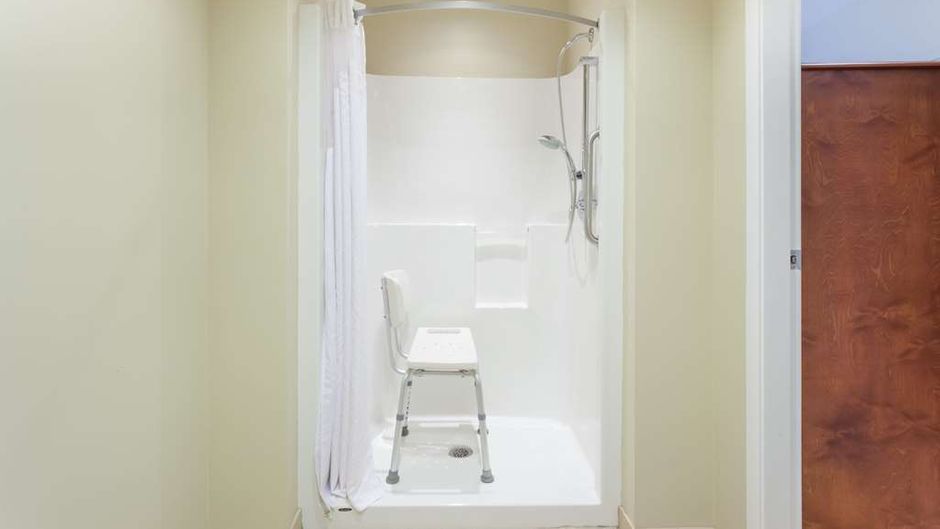 Super 8 Abbotsford Room