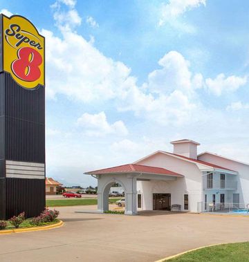 Super 8 Springdale