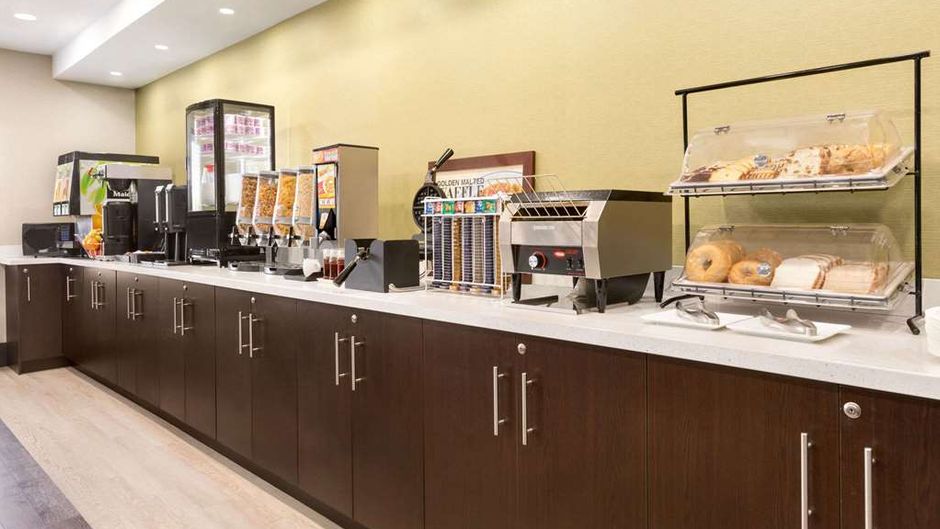 Super 8 Ajax/Toronto Restaurant