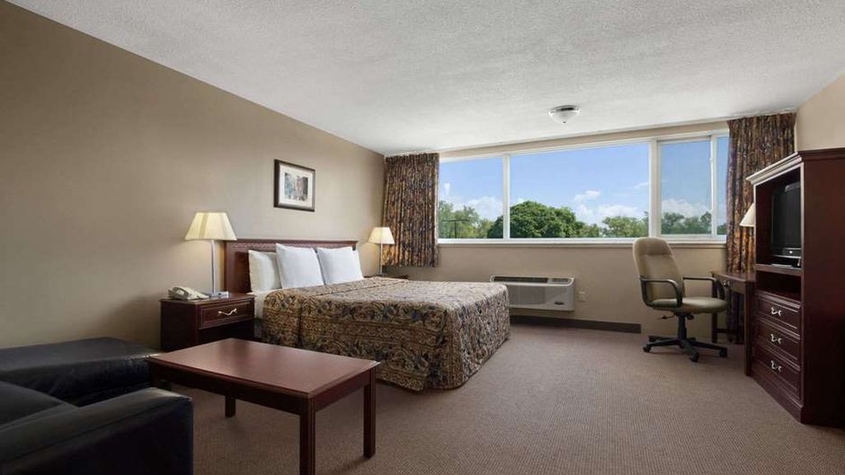 Travelodge Richmond Hill Room