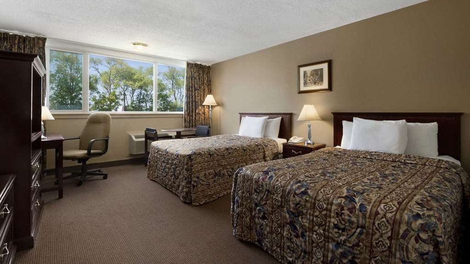 Travelodge Richmond Hill Room