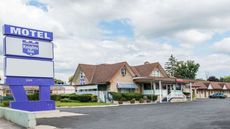Knights Inn London Airport