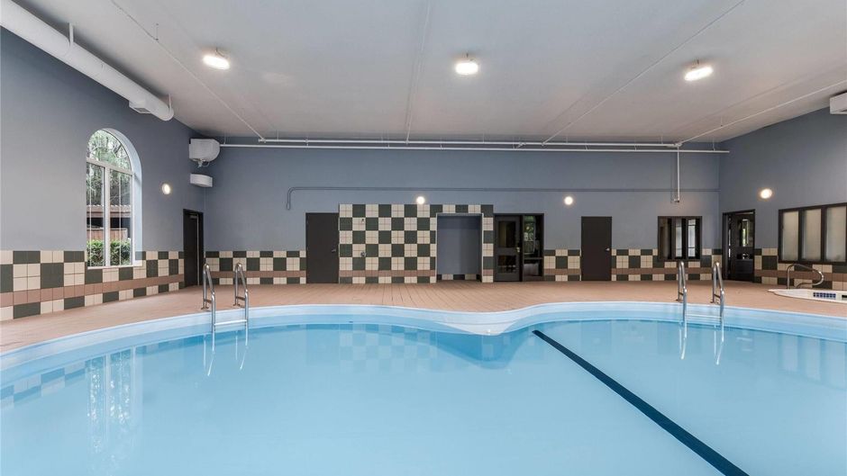 Days Inn & Suites Thunder Bay Pool