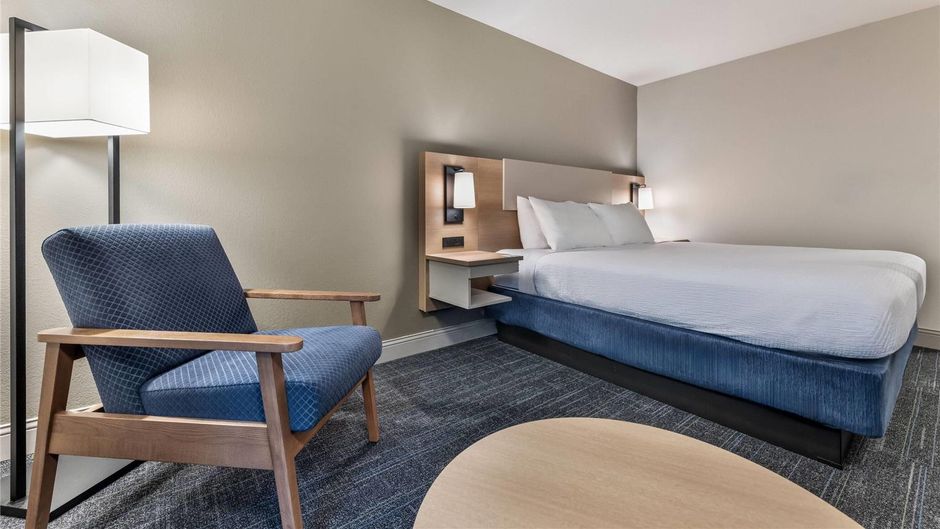 Days Inn & Suites Thunder Bay Room