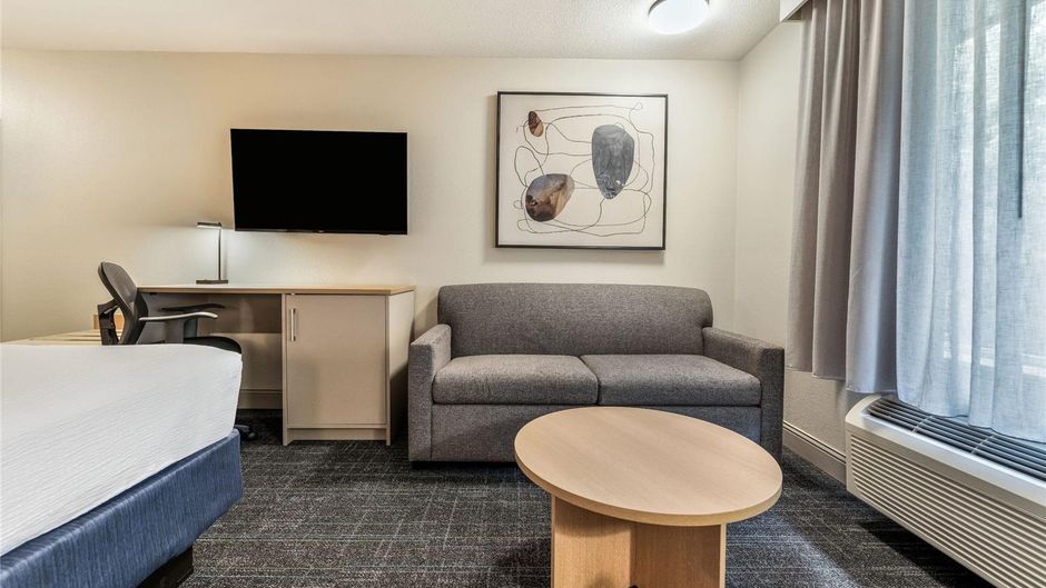 Days Inn & Suites Thunder Bay Room