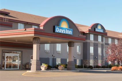Days Inn & Suites Thunder Bay