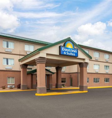 Days Inn & Suites of Morris