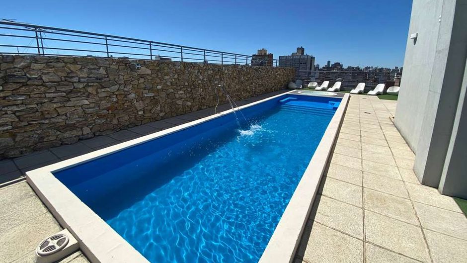 Howard Johnson Hotel Rosario Pool
