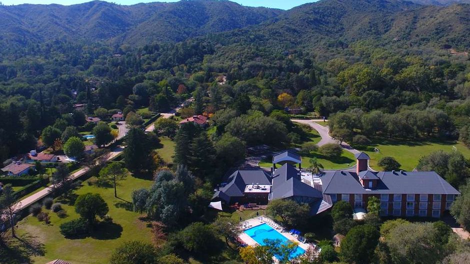Howard Johnson Inn Villa Gen Belgrano Exterior