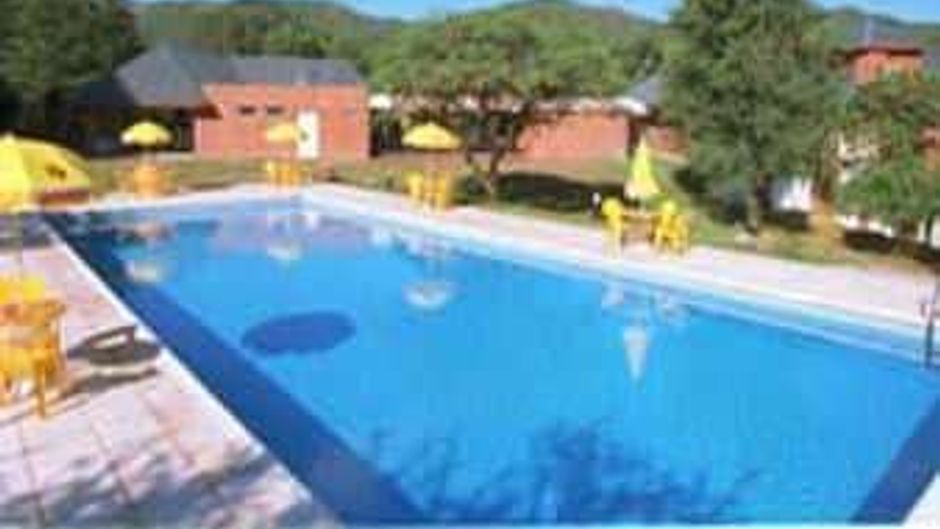 Howard Johnson Inn Villa Gen Belgrano Pool
