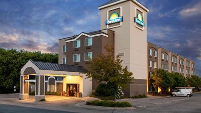Days Inn Eagan near Mall of America
