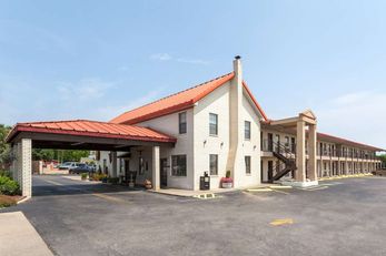 Super 8 Fredericksburg