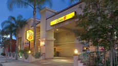 Super 8 North Hollywood