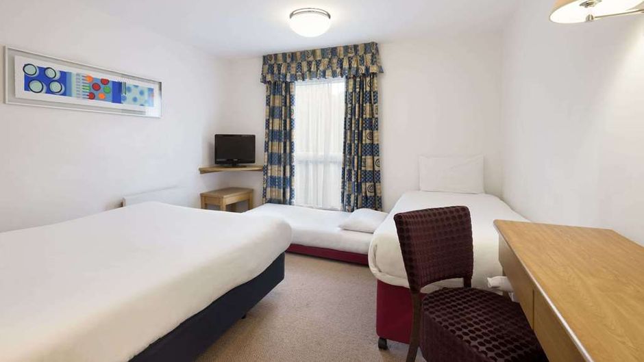 Days Inn Telford Ironbridge M54 Room