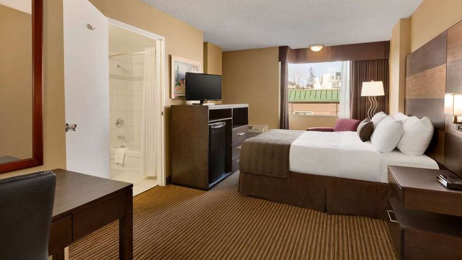 Days Inn  Calgary South Room