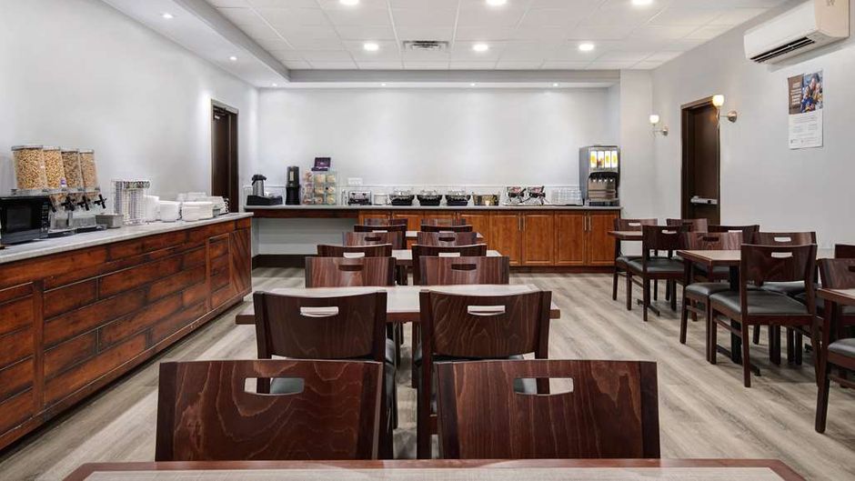 Days Inn  Calgary South Restaurant