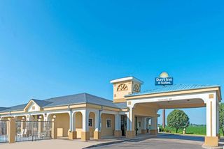 Days Inn & Suites Osceola