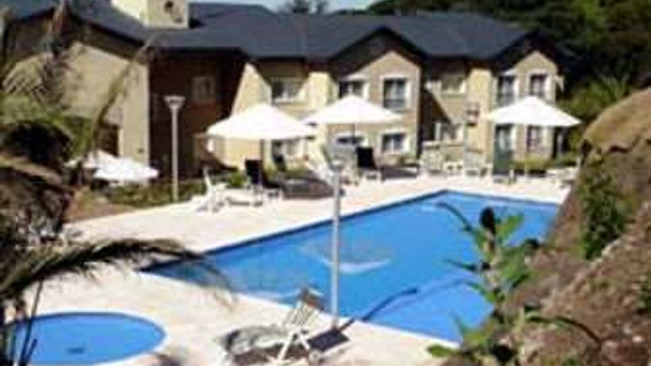 Howard Johnson Hotel Rio Ceballos Pool