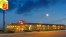Super 8 Tucson Downtown Convention Ctr