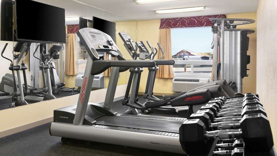 Days Inn and Suites Thompson Health