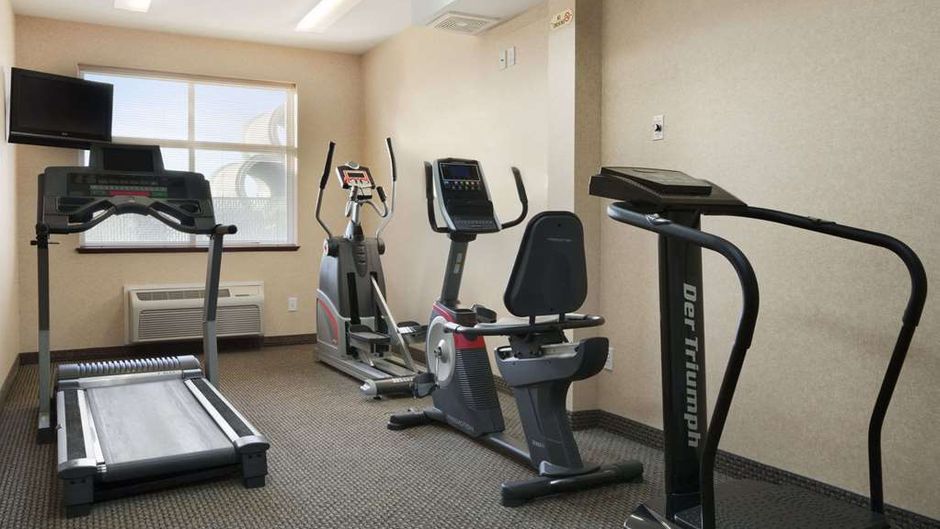 Days Inn & Suites Langley Health