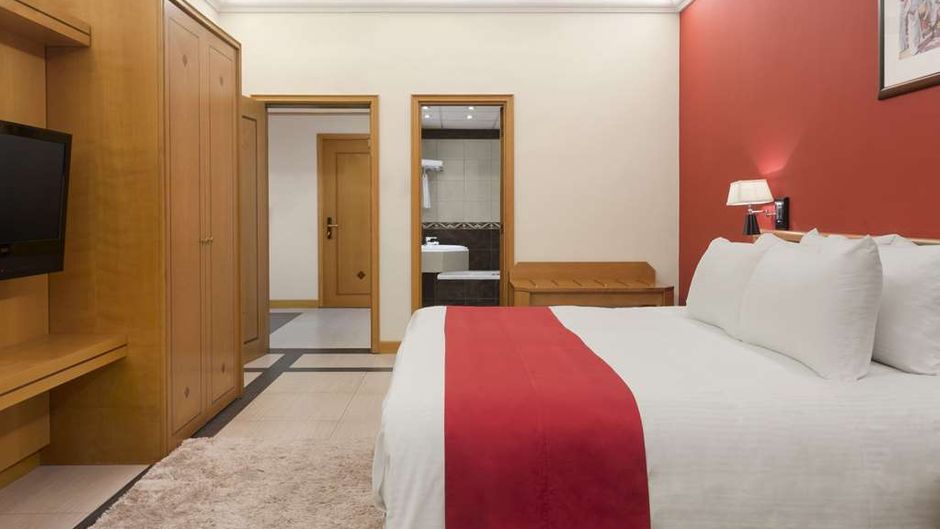 Ramada Qurum Beach Suite