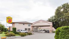 Super 8 Lake Country/Winfield Area