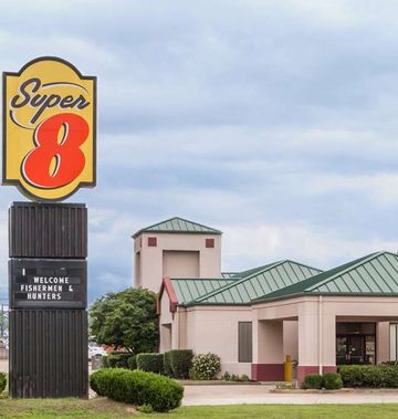 Super 8  Jasper