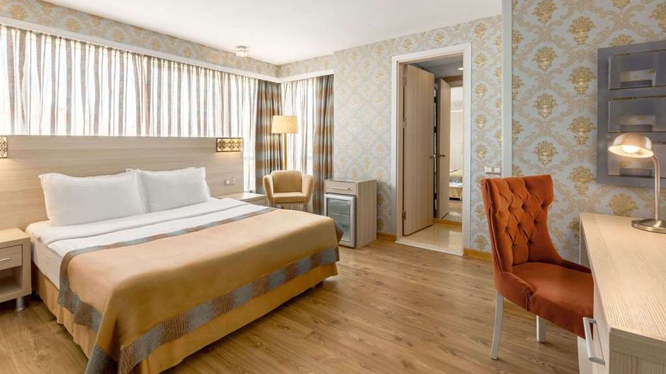 Ramada Hotel Ankara Room