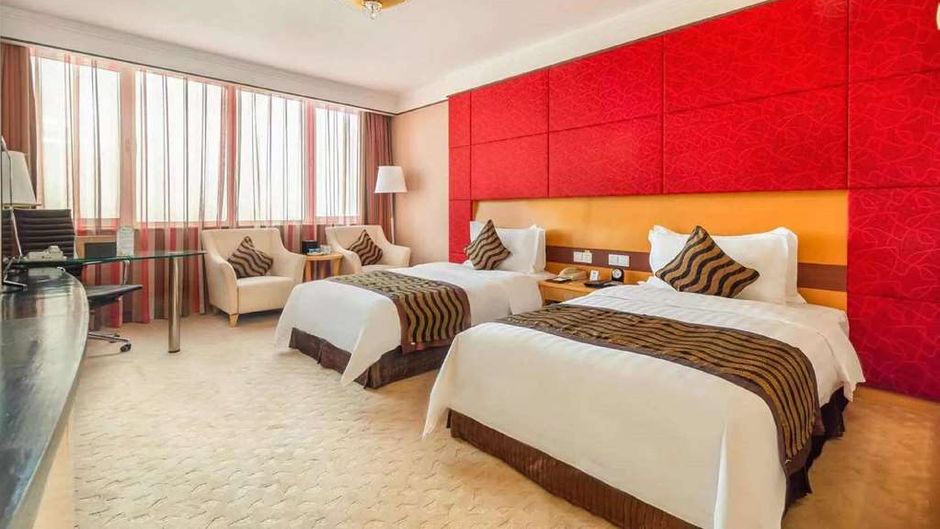Days Hotel and Suites Jiaozuo Room