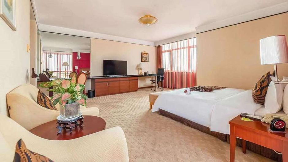 Days Hotel and Suites Jiaozuo Room