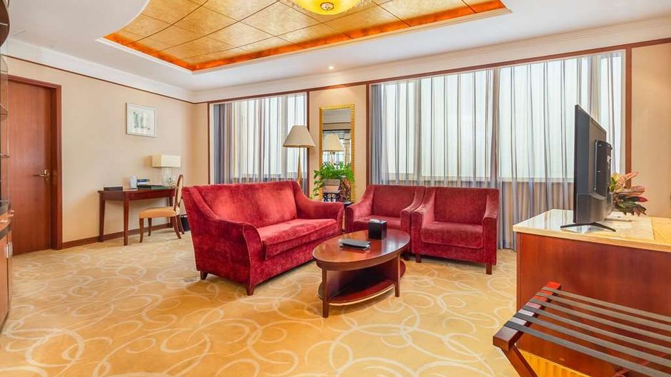 Days Hotel and Suites Jiaozuo Room