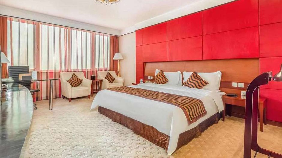 Days Hotel and Suites Jiaozuo Room