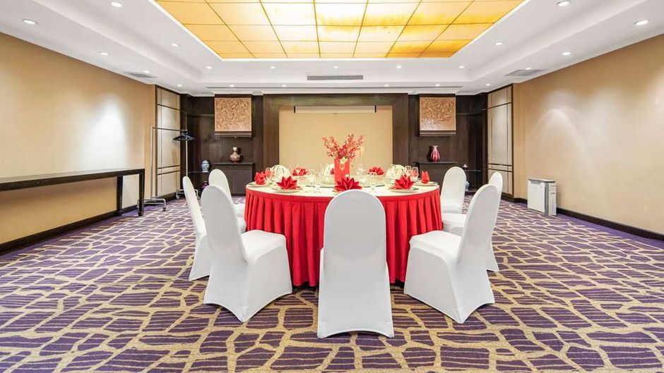 Ramada Plaza Pudong Restaurant