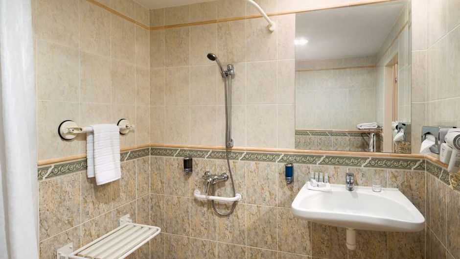 Ramada Prague City Centre Room