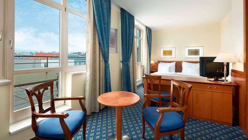 Ramada Prague City Centre Room