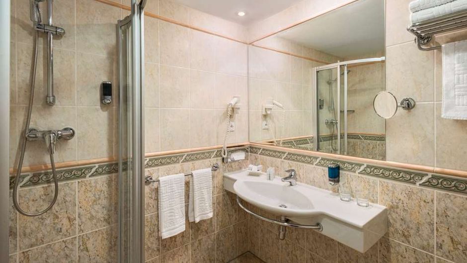 Ramada Prague City Centre Room