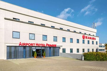 Ramada Airport Hotel Prague