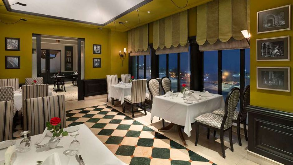 Hawthorn Suites by Wyndham Al Khobar Restaurant