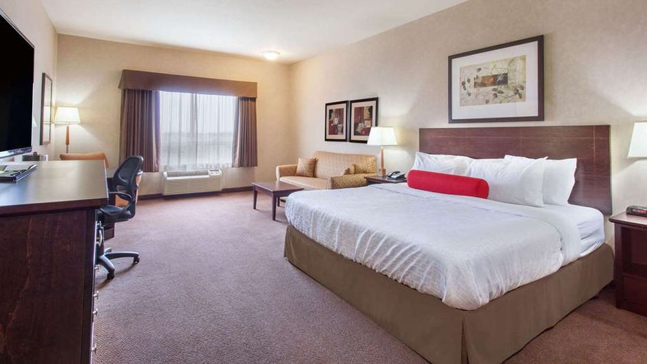 Ramada Camrose Room