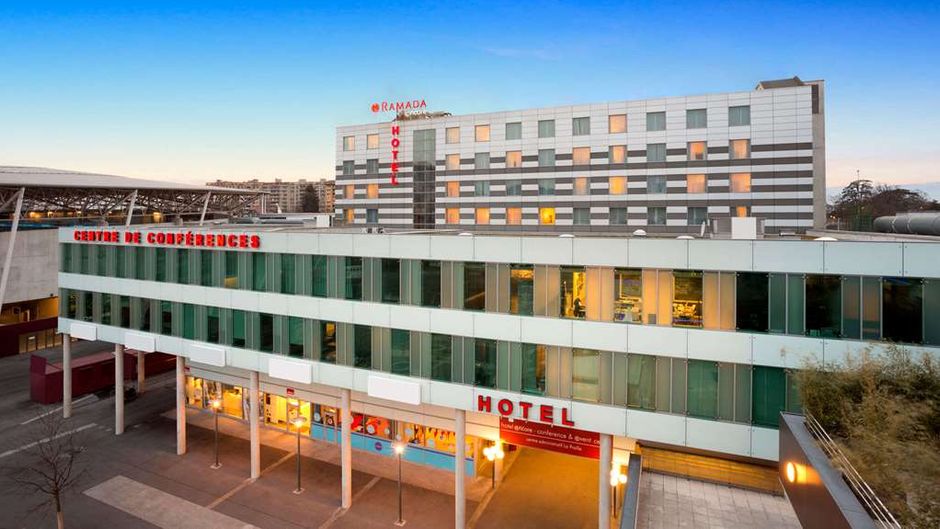 Ramada Encore Geneva Exterior
