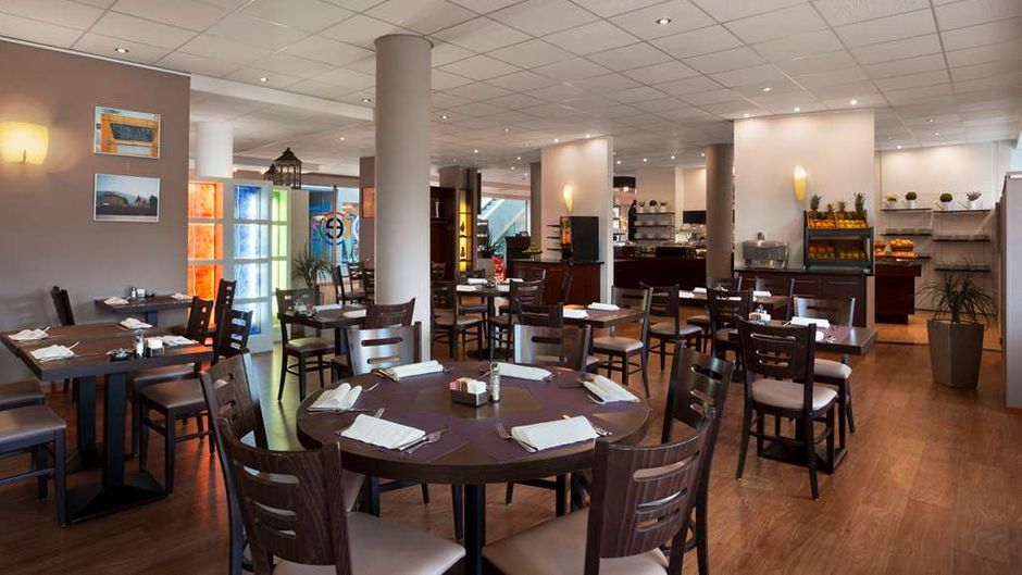 Ramada Encore Geneva Restaurant