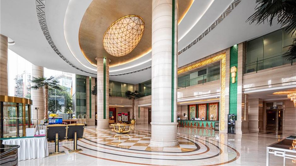 Ramada Plaza Optics Valley Wuhan Lobby