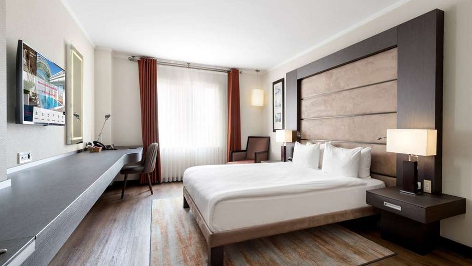 Ramada Plaza Istanbul City Center Room