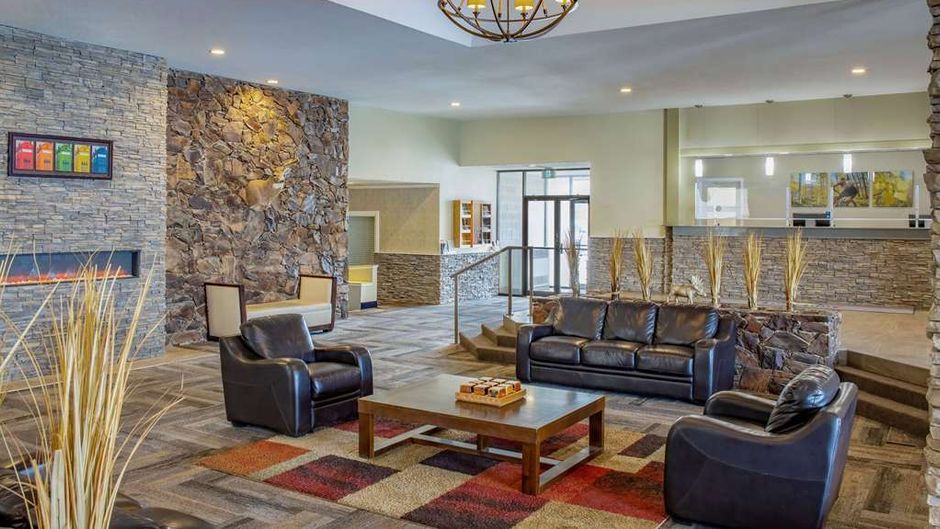 Days Inn Cranbrook Lobby