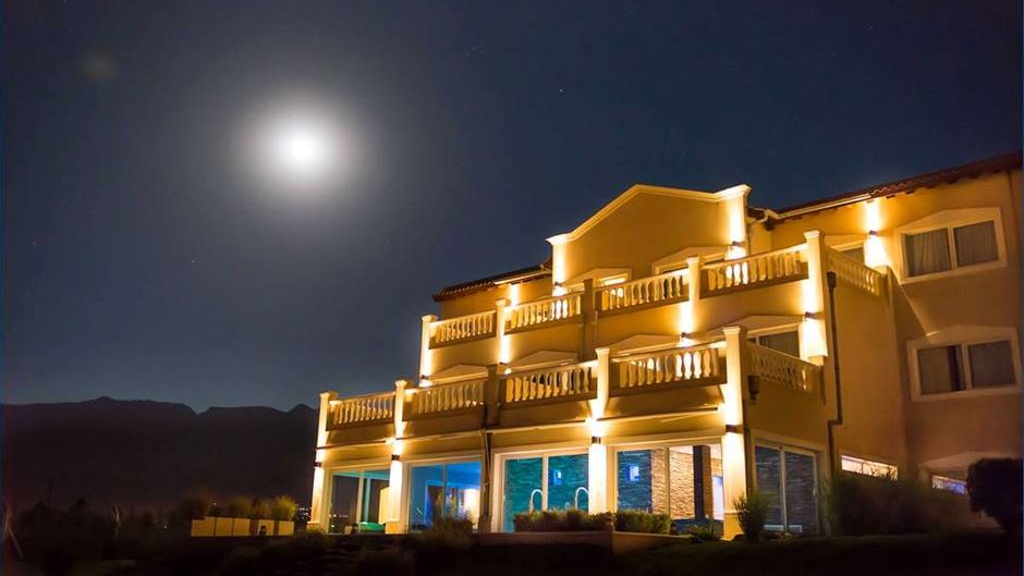 Howard Johnson Resort Villa de Merlo Exterior