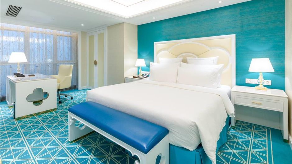 Wyndham Grand Plaza Royale Ningbo Suite