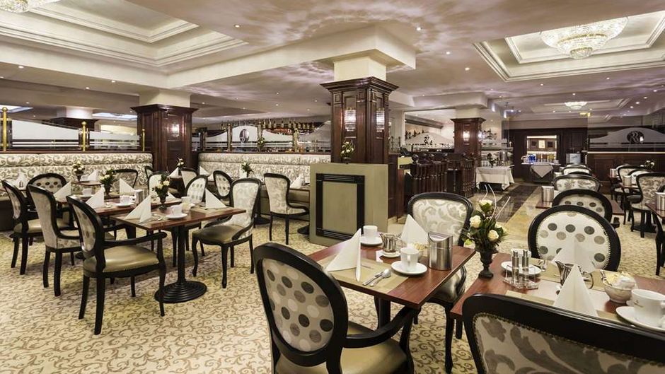 Ramada Hotel & Suites Bucharest North Restaurant