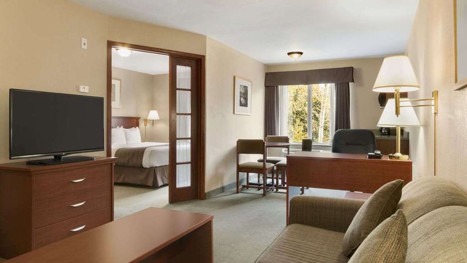 Days Inn Thunder Bay North Suite