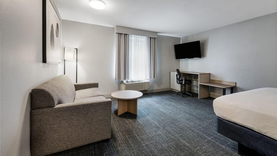 Days Inn Thunder Bay North Room